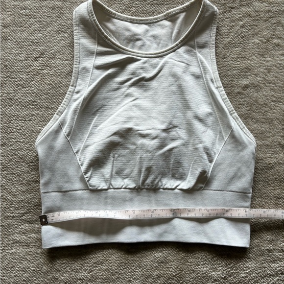 Lululemon sports bra - Picture 3 of 4